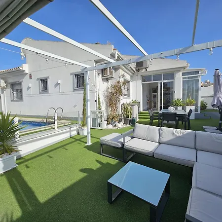 Con Piscina Privada, Aguas Nuevas, *